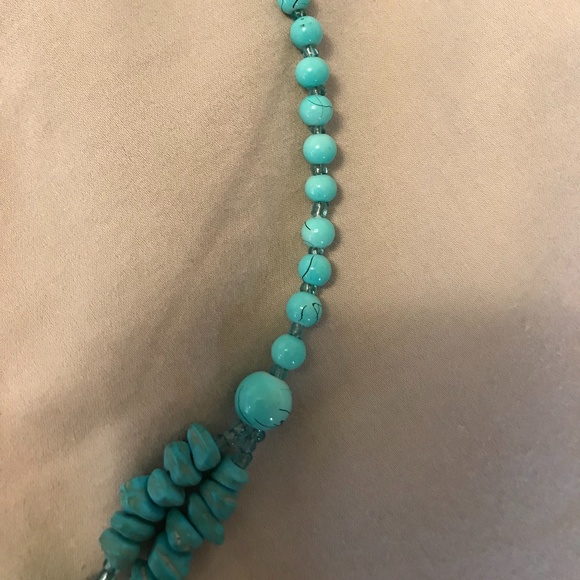 Faux Turquoise Desert 🌵 Necklace and Earring Set - New, Never worn - Picture 5 of 7